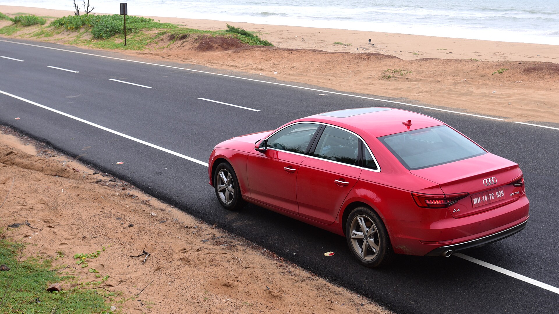 Audi A4 2016 30 TFSI Technology Exterior